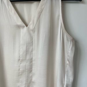 Banana Republic Sleeveless Blouse Size XS
